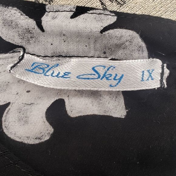 Blue Sky floral blouse - Picture 7 of 9